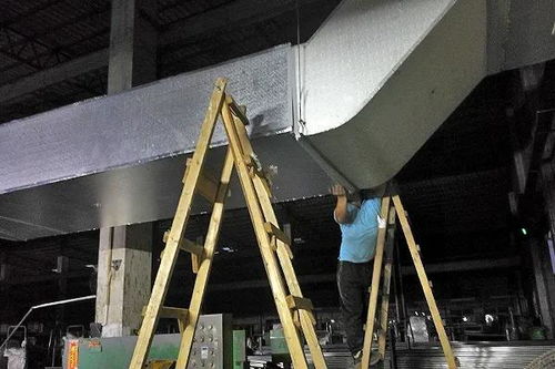 為何模具生產車間降溫換氣，獨寵廣東合昌環?？照{？